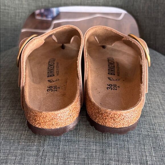 Birkenstock Gizeh Leather Buckle Tan Thong Sandals with Gold buckle size 36/5.5 - Picture 8 of 11